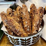 BLUE POPPY Bakery - グラノラとクランベリー