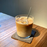 カフェ バー リップ - ・アイスカフェラテ 450円/税込 ※セット価格