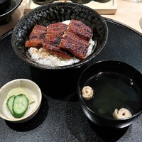 うなぎ四代目菊川 東京駅黒塀横丁店 - うな丼　3180円