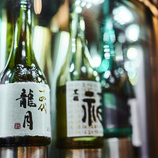 お酒を楽しみたい方大歓迎！全国各地の日本酒30種以上ご用意