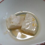 閑祥庵 禅紫 - 新玉葱の豆腐の断面