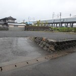 閑祥庵 禅紫 - 駐車場（南側）　とにかく広大な駐車場！