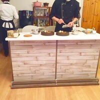 スープとカレー ボンジョルネ - 初めて見る器が楽しませてくれます