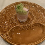 キュイエット - キウイのグラニテと桜のムースは溶けていった