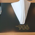 Restaurant 906 - 卓上