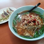 中華料理 萬盛 - 台湾味噌らーめん＋自家製焼餃子