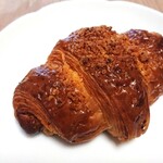 ドゥブルベ・ボレロ - クロワッサン・パルメザン