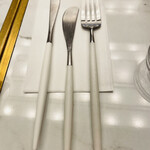 リベルテ・パティスリー・ブーランジェリー - 