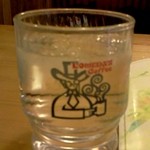 コメダ珈琲店 - 水割り グラスにもロゴが。
