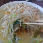 濃厚鶏白湯タンメン まつ井 - 野菜たっぷり