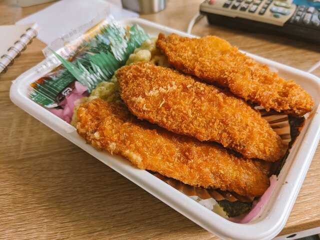 こがねちゃん弁当 駅前店（羽後本荘）- 手作り弁当と温かいサービス