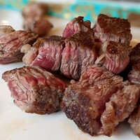 六角堂 - 西村牧場豊橋牛肩ロースステーキ80g
