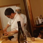 祇園 大渡 - お茶を点てる大将