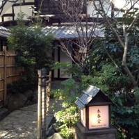石焼料理 木春堂 - 店舗入り口付近
