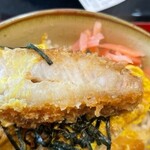 ゆで太郎 - カツの厚み