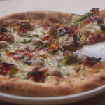 Salsiccia and green chili pizza