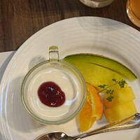 ポム・ダダン - 