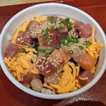 なか卯 - 海鮮丼（並盛・690円）