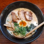 Ramen Hongoutei - ●白湯らーめん820円（税込み）