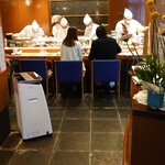 Kameki Zushi - 店内