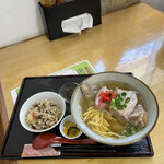 沖縄そば まるかみ - 