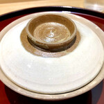 礒田 - 素朴なお椀の中には…