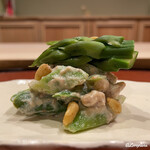 御料理 寺沢 - グリーンアスパラと松の実とトリュフの白和え