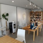 南三陸ワイナリー - 店内