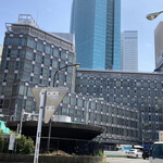 巴裡 小川軒 - ロータリーをぐるっと回っていきます