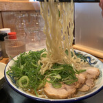 中華蕎麦 春馬 - 九条ねぎ山盛り〜✨✨✨