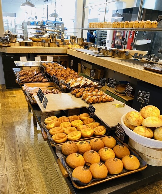 THE BAKERS LOAF （ザベイカーズローフ） 湯田温泉/パン 食べログ