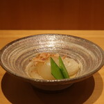 こころや - 冷製新玉ねぎの土佐煮(半分に分けた状態)