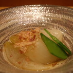 こころや - 冷製新玉ねぎの土佐煮(半分に分けた状態)アップ