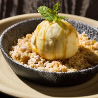 ■アップルコブラー バニラアイス添え