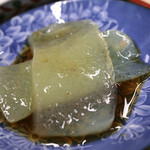 えんどう - 紅花づくし「紅花刺身こんにゃく」