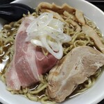 自家製麺 結び  - らーめん大盛（800円）