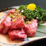 Sumibi Yakiniku Shinjuku Ryuuen - 【ゲタカルビ】　骨と骨の間の旨みがぎっしり詰まった貴重なカルビ