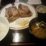 玉菊 - 鮪のカマ焼き定食・全景