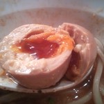 いつ樹 - こっちの味玉は半熟