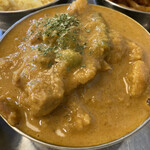 インド バングラデシュ料理 スナリ - チキンと野菜のカレー