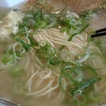 江ちゃんラーメン - 手前スープ側♪