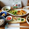 森のカフェ - 養生プレート　ハーブ付きで1980円