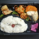 ディオ - 焼きさば弁当 (税抜)184円 ※開封後 (2022.04.30)