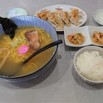 味の鈴蘭 - ラーメンセット（塩）750円＋餃子5個350円
