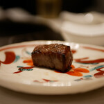 肉の匠 将泰庵 - 史上最高のロース
食感ごとに広がる旨みあぶらが贅沢なおいしさ