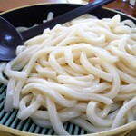 山田うどん - 太めの麺