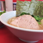 武蔵家 大宮店 - らーめん＋味玉＆ライス少なめ