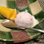 金澤 かが美 - マンゴーと梅干しのアイスは初めて！❤