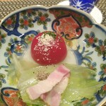 金澤 かが美 - キャベツとトマトのおでんは、野菜の甘みが抜群〜