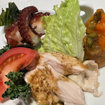 中国料理 四川 - 季節の前菜、タコの醤油煮、鶏肉の山椒ソース、お野菜を豚バラで巻いて甘酢炒め